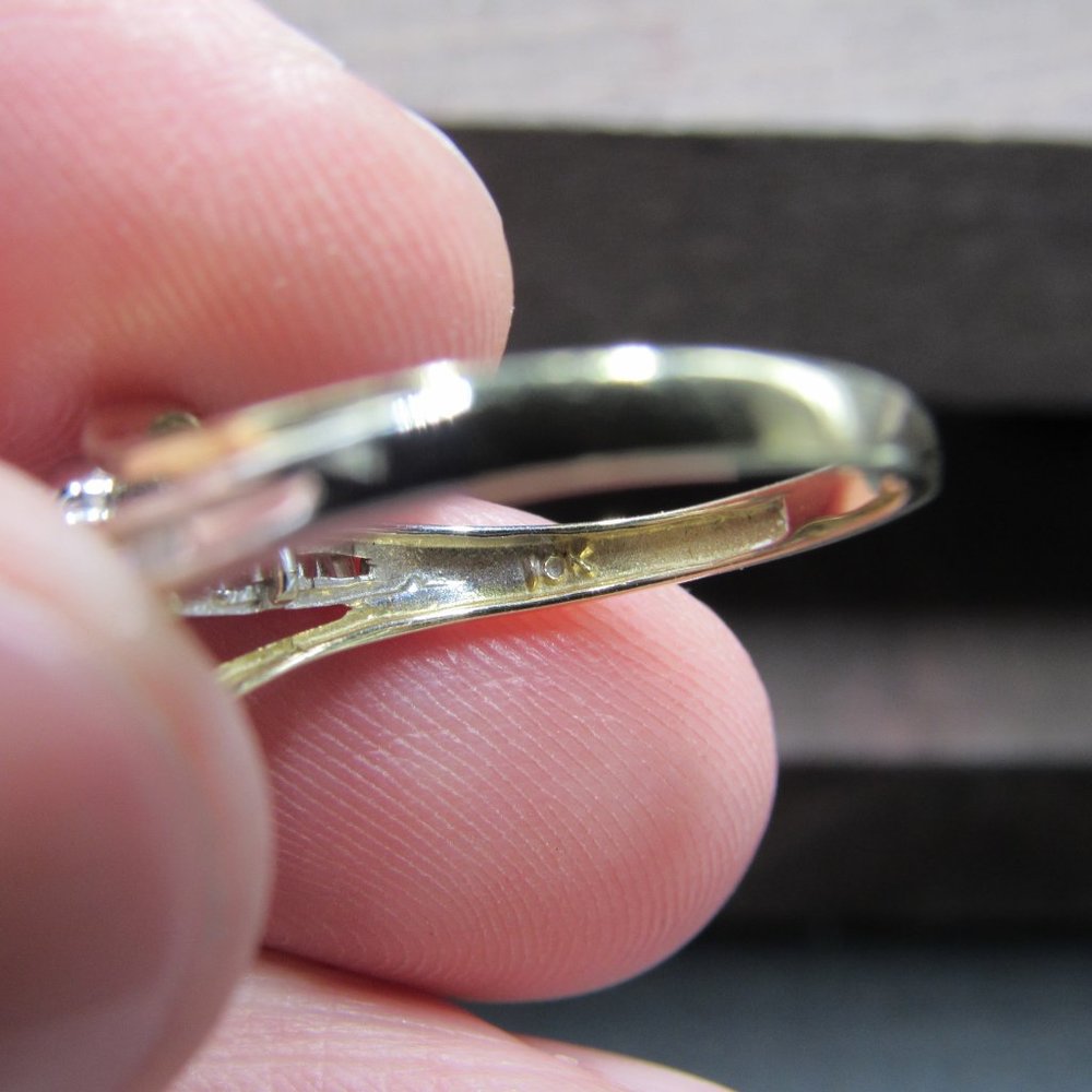 Size 6.5 10K Gold Genuine Diamond Baguettes Ring - Picture 4 of 7